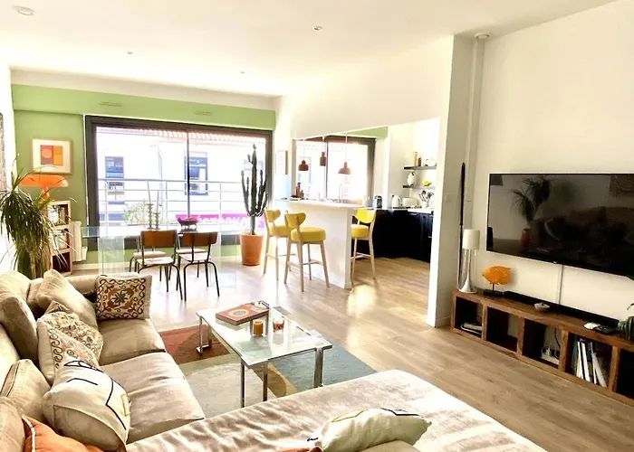 Pop Art - L'ecrin Design En Centre-ville De *