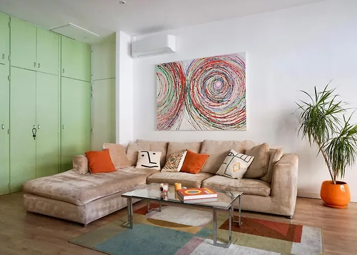 Pop Art - L'ecrin Design En Centre-ville De * Hyères