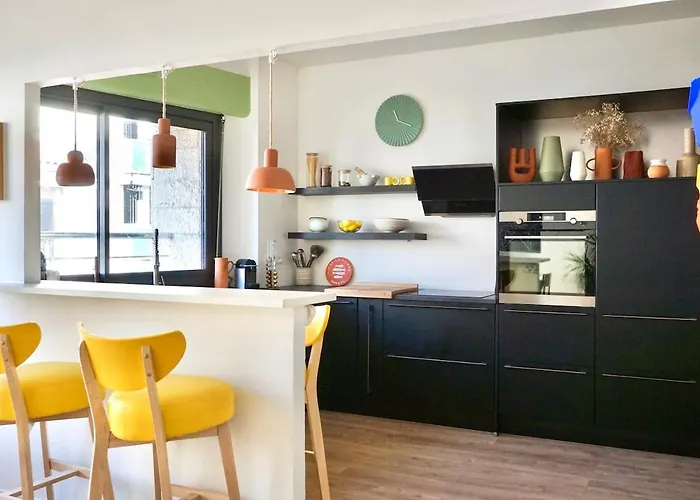 Pop Art - L'ecrin Design En Centre-ville De * Hyères